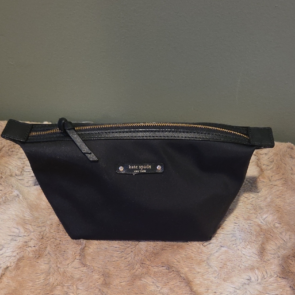 Kate Spade Black Cosemtic